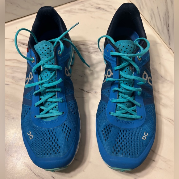 On Running Shoes - On Cloud women